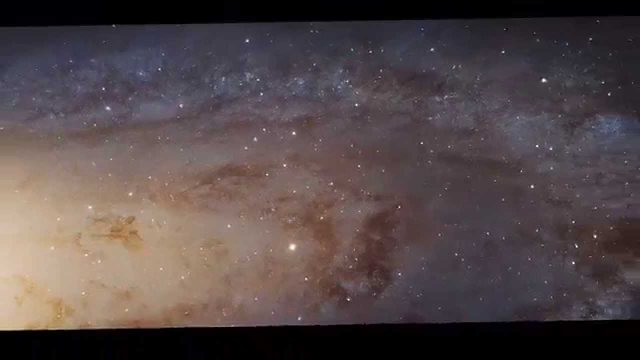 NASA revela imagem da galáxia Andromeda